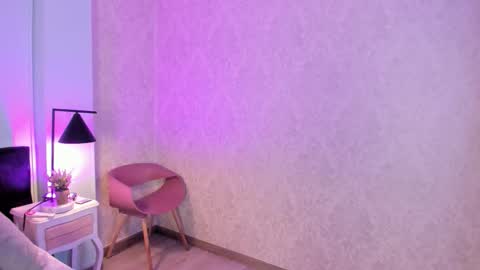 julieth online show from October 28, 1:01 pm