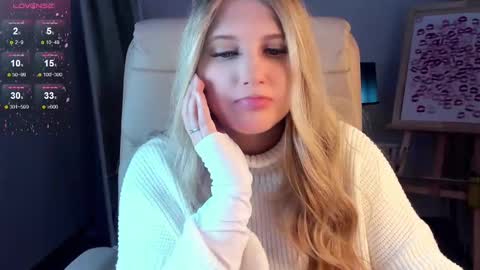 Eva  online show from March 11, 2:10 am