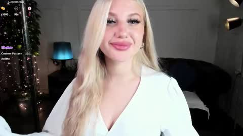 Eva  online show from March 12, 2:59 am