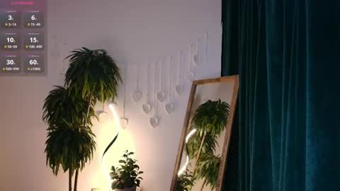 Eva  online show from April 18, 3:41 am