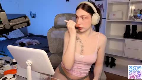 Eva online show from April 22, 3:19 pm