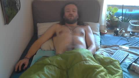 Han online show from March 17, 7:46 am