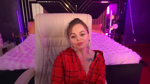 EvaMinni online show from November 13, 4:31 pm