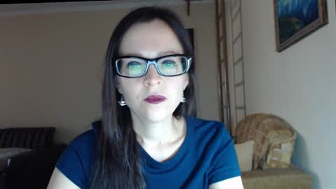 Snapshot of evangeline06 chatting on October 23, 9:11 am YourMistress online show from October 23, 9:11 am