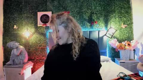  Evangelyne  online show from March 8, 2:04 am