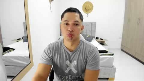 Evan online show from April 19, 9:21 am