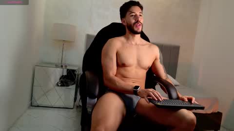 E V A N S online show from March 28, 12:34 am