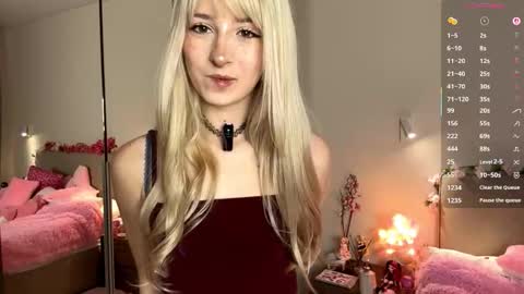 Eva online show from December 15, 8:21 am