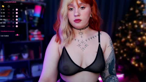 Moon online show from December 25, 11:33 am