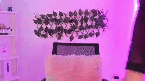 EVARITZ online show from February 1, 3:09 pm