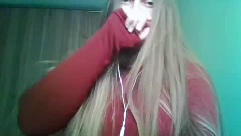 evasapples2026 online show from April 24, 9:17 pm