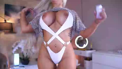 Eva online show from March 25, 10:05 pm