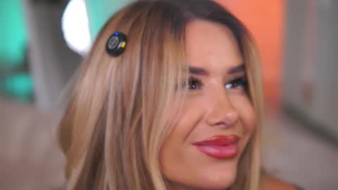 Eva online show from December 21, 8:59 pm