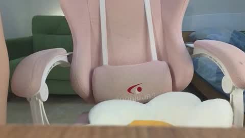 Eveleen online show from November 12, 2:41 pm