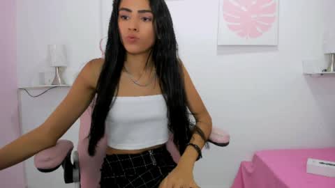Evelin online show from April 6, 1:03 am