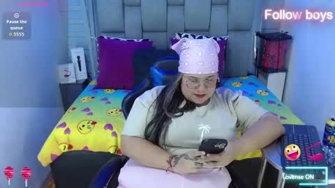 Snapshot of evelin_zaens chatting on October 22, 5:10 am evelin zaens online show from October 22, 5:10 am