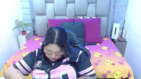 evelin zaens online show from February 26, 6:17 am