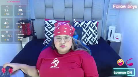 Snapshot of evelin_zaens chatting on October 16, 5:29 am evelin zaens online show from October 16, 5:29 am