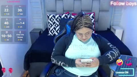 Snapshot of evelin_zaens chatting on October 2, 5:06 am evelin zaens online show from October 2, 5:06 am