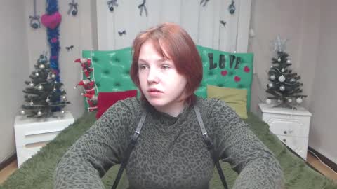 EvelinaRedfox online show from December 18, 6:09 am