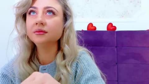 EvelinHill online show from March 2, 4:50 am