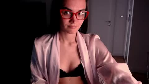 Evelyn online show from May 22, 10:55 am