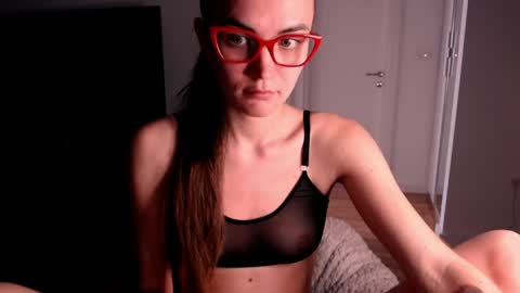 Evelyn online show from April 27, 9:29 am