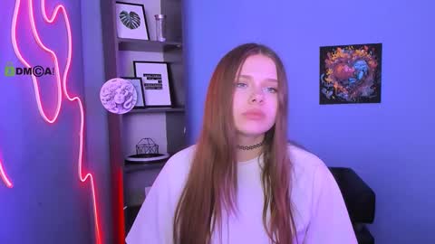 evelynlovelyy online show from March 19, 2:11 pm