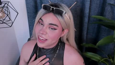 evelynn smith online show from January 31, 10:10 pm