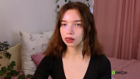 Snapshot of evi_brook chatting on September 13, 6:38 am evi_brook online show from September 13, 6:38 am