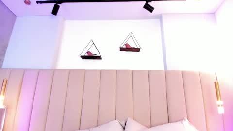 EVI  online show from March 28, 4:52 pm