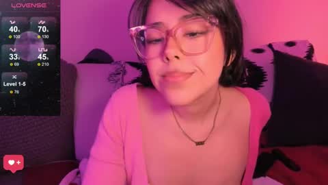 Snapshot of evie_luna chatting on February 8, 1:43 am Evie Luna online show from February 8, 1:43 am