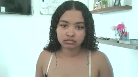 courtney online show from November 10, 6:49 am