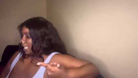 exoticsusie online show from February 11, 7:01 am