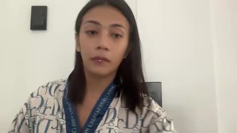 exotictssavie online show from April 17, 1:30 am