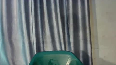 extremelywetgirl_ online show from April 9, 6:19 am