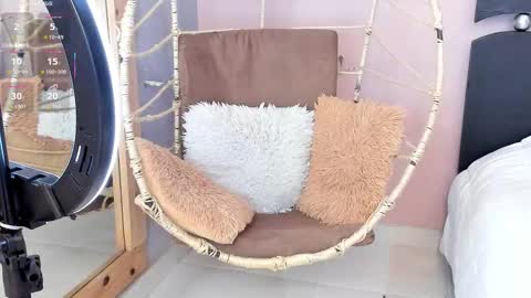      online show from November 27, 8:16 pm