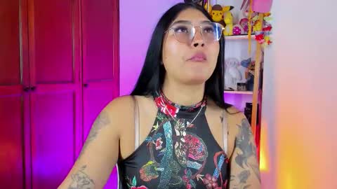 Emily online show from December 3, 6:19 pm