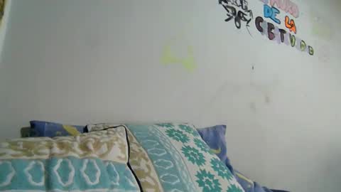 Aimee online show from May 17, 4:27 pm
