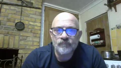 f1zzeek online show from January 5, 8:01 pm