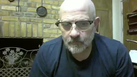 f1zzeek online show from January 6, 11:42 pm