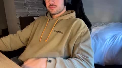 Call me bitch online show from December 27, 1:18 pm