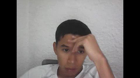 R online show from March 23, 9:09 pm