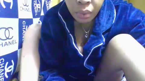 fabiola00069 online show from February 3, 2:41 am