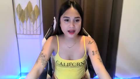 Snapshot of fabulous_cristy24 chatting on October 20, 3:17 pm fabulous_cristy24 online show from October 20, 3:17 pm