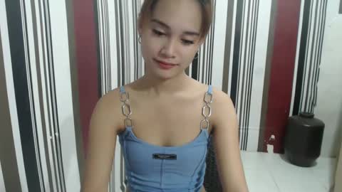 Snapshot of fabulous_cristy24 chatting on March 12, 11:33 pm fabulous_cristy24 online show from March 12, 11:33 pm