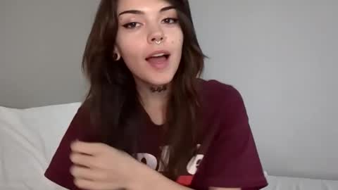 Faerie 3 online show from April 22, 10:50 pm