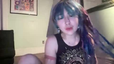 Fae online show from April 19, 8:26 am