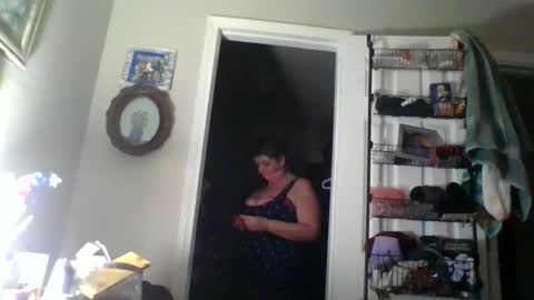 faidra mae online show from January 21, 4:32 am