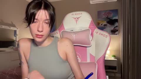 Snapshot of fairy_bloomix chatting on September 17, 4:54 pm Bloom  online show from September 17, 4:54 pm